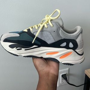 Yeezy Boost 700 “Wave Runners” !